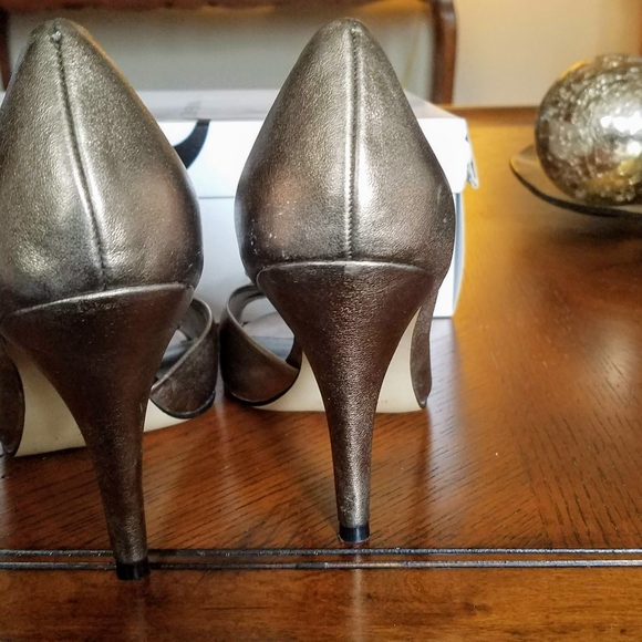 Shoes - Picture 5 of 5